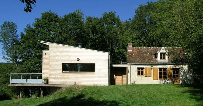 Extension en bois d&rsquo;une maison ancienne